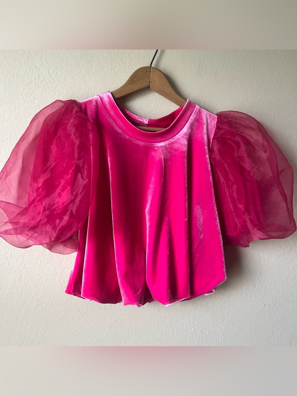 Maeve Pink Velvet Puff-Sleeve Women's Top